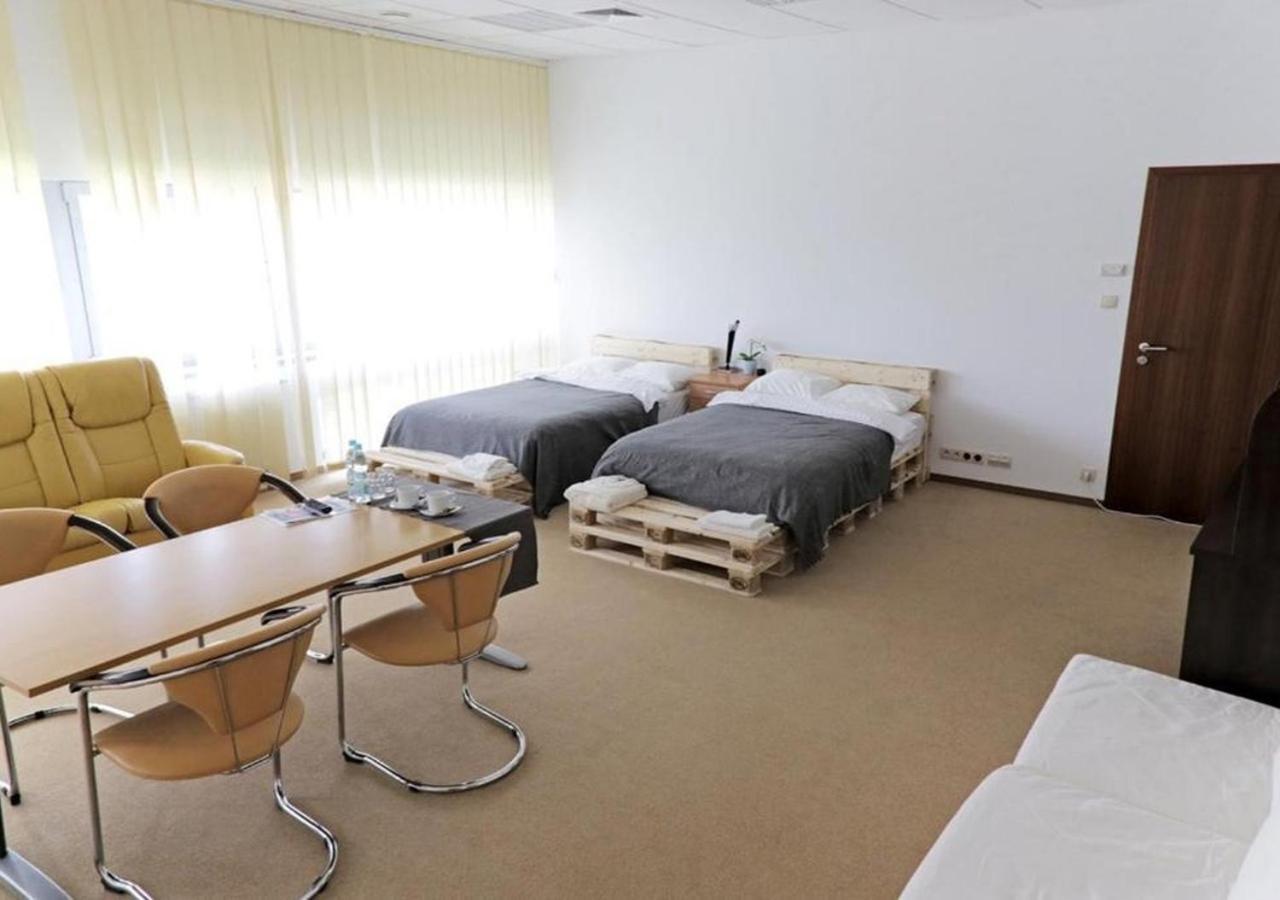 Apartamenty Expo Nadarzyn 3Rooms Kajetany Kültér fotó